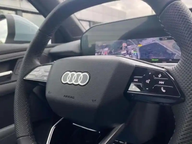 Audi Q3 sb e hybrid 272 ch s tronic 6 — photo 15