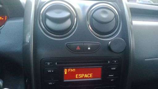 Dacia Duster 1.6 SCe 115 - Essentiel – 2016 – 47292 km – Essence – Boîte Manuelle — photo 12