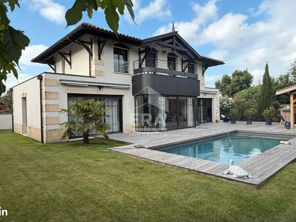 Villa 6 pièces 162 m²