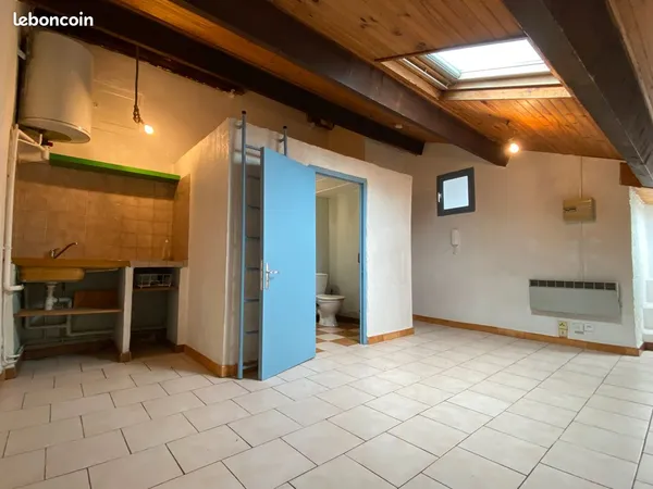 Centre ville TOULON STUDIO 21m2 + grenier + mezzanine