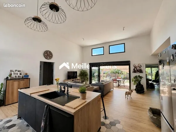 Maison 5 pièces 140 m²