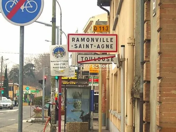 Local commercial 115 m²