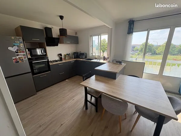 ## Appartement familial F4 de 76 m² —
