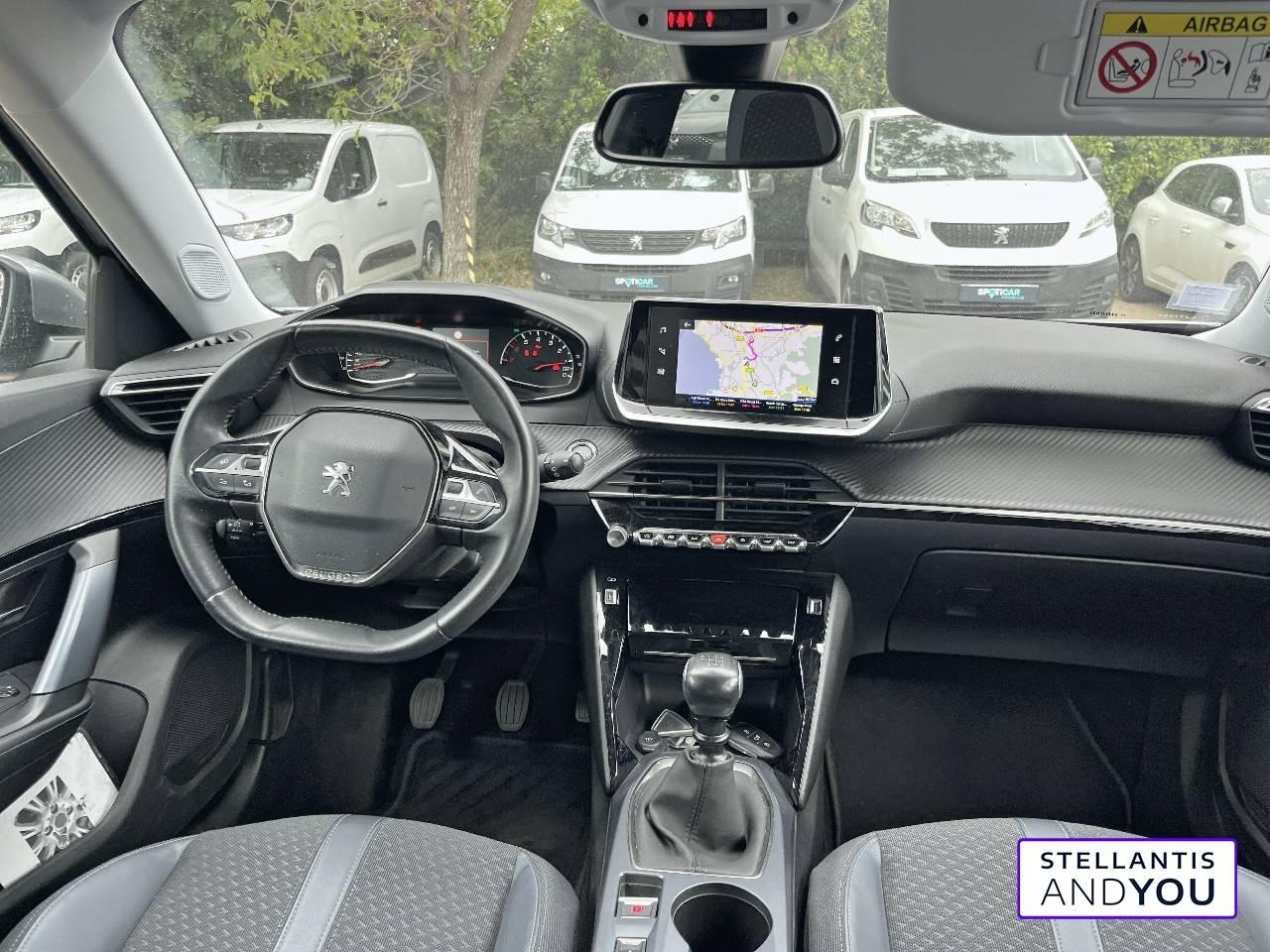 Peugeot 2008 puretech 100 s&s bvm6 allure — photo 2