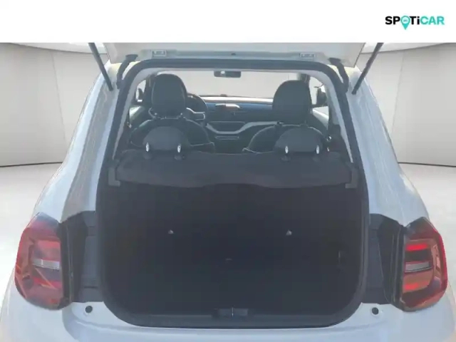 Fiat 500 e 95ch action — photo 5