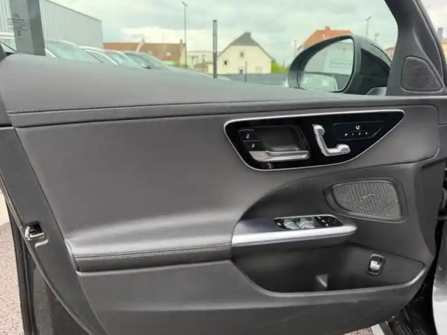 Mercedes Classe C 220 d berline amg lin — photo 62