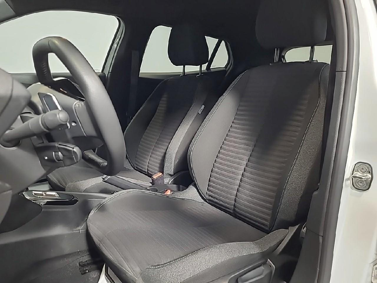 Peugeot 2008 puretech 130 s&s eat8 style — photo 10