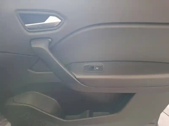 Renault Captur tce 90 — photo 30