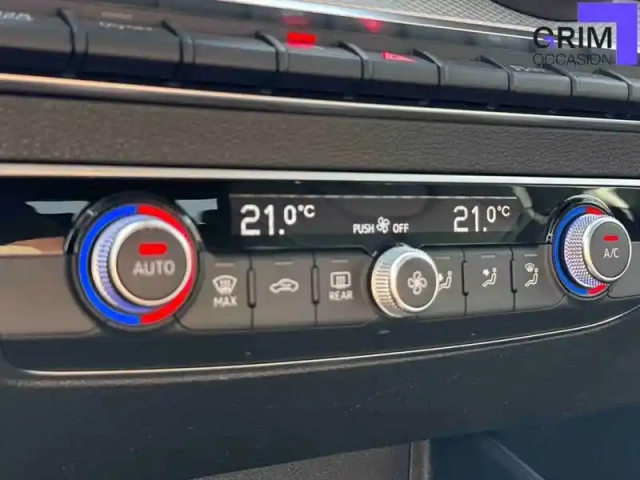 Audi Q2 35 tfsi 150 s tronic 7 — photo 9