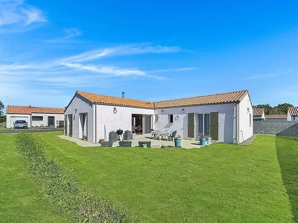 Maison de plain-pied 6 pièces 124 m²