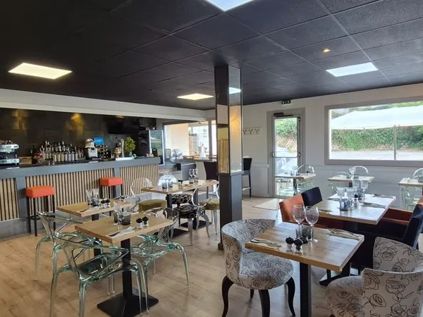 Fonds de commerce restaurant 83 m²