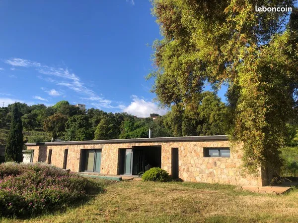 Villa contemporaine style bergerie