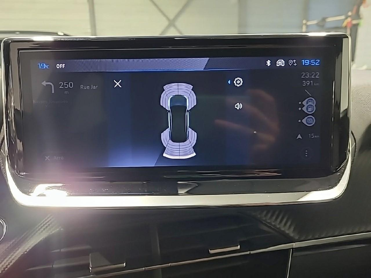 Peugeot 2008 hybrid 145 ch e-dcs6 allure — photo 18