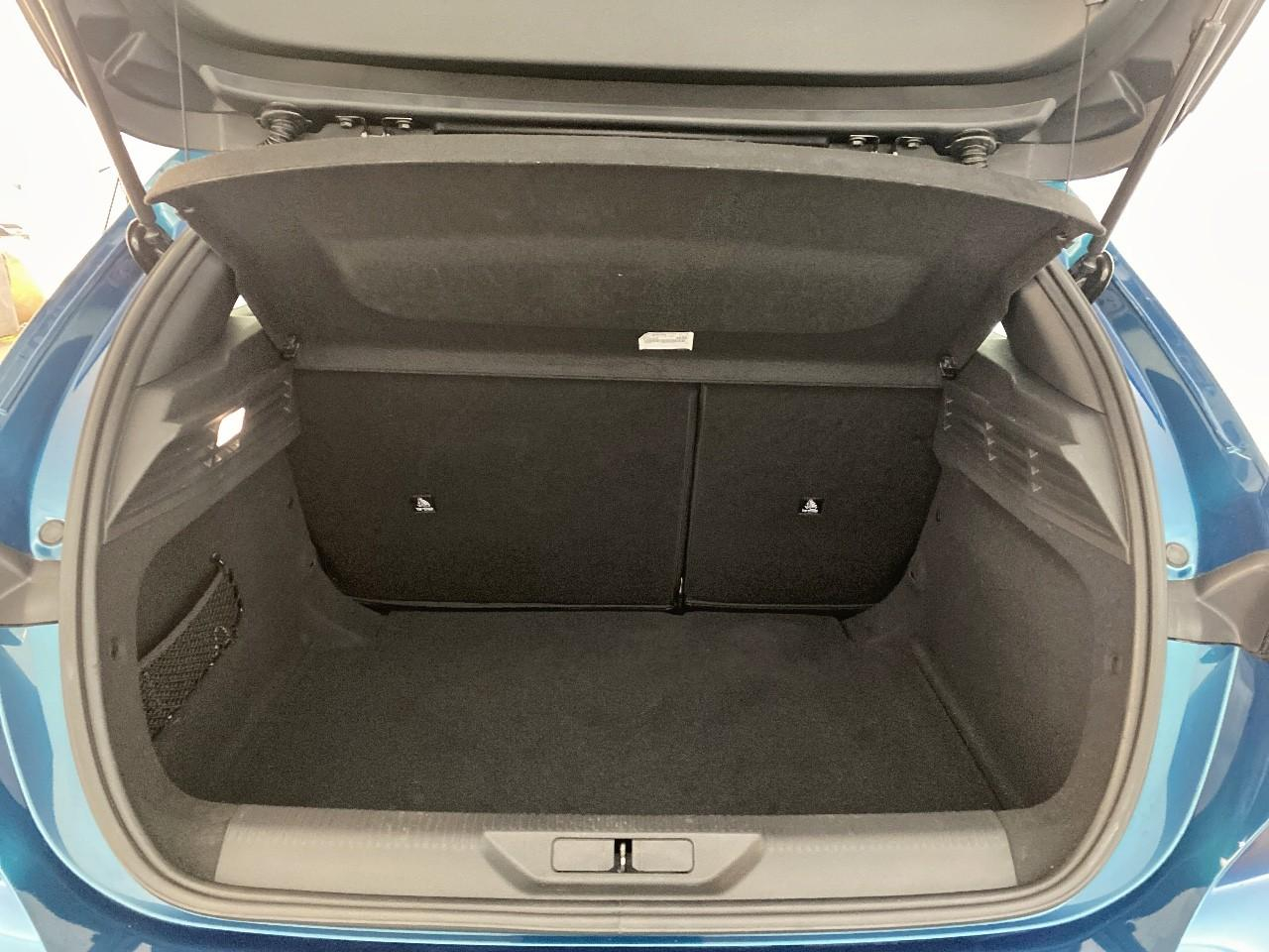 Peugeot 308 hybrid 145 e-dcs6 style — photo 6