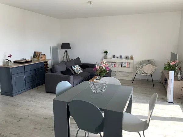 A LOUER - T3 avec terrasse et balcon parking secteur Hauts de St Aubin CHU