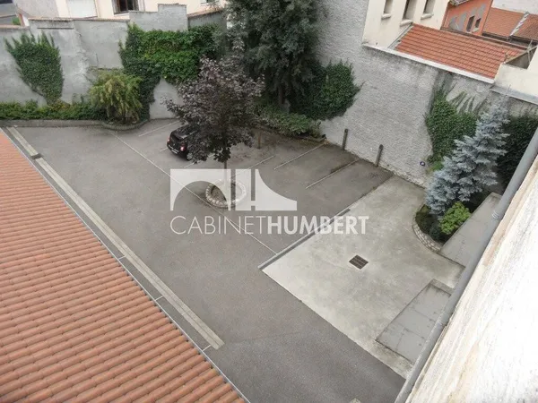 Stationnement Location Saint-Étienne   75€