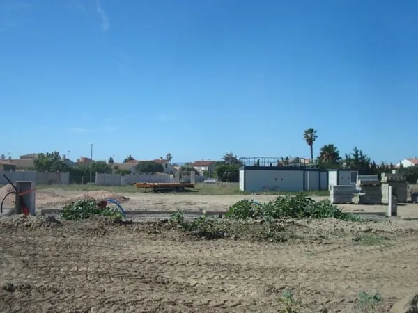 Terrain 445 m²