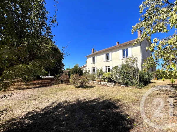 Maison 8 pièces 240 m²