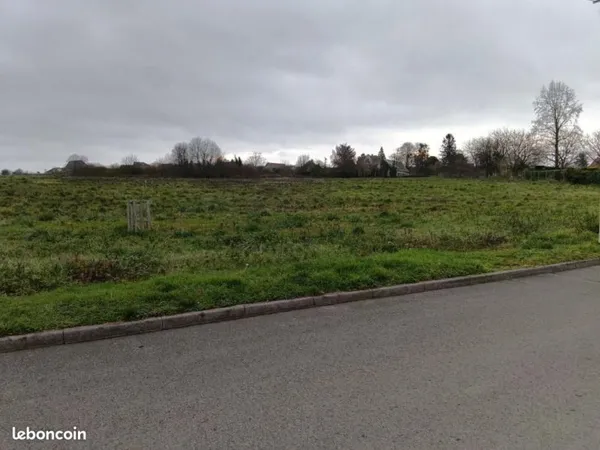 Terrain 628 m² Beautor