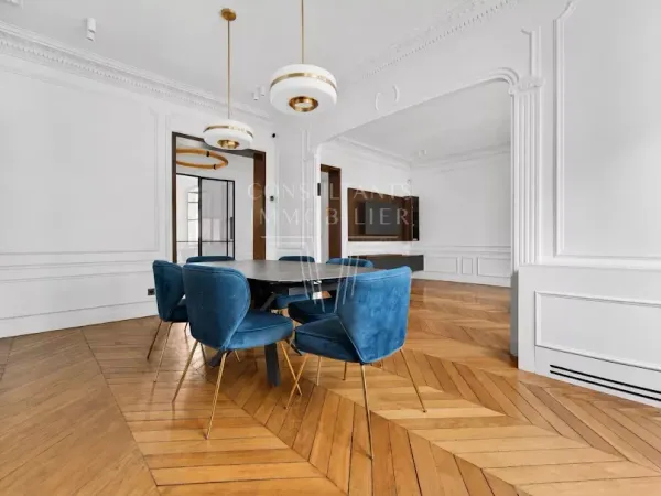 Appartement 6 pièces 129 m²