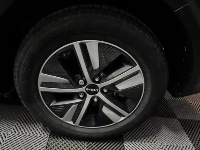 Kia Niro 1.6 gdi 105ch isg + plug-in 60.5ch active dct6 5cv — photo 15