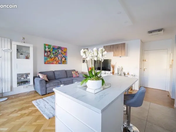 Levallois-Perret - Appartement récent 46 m² avec superbe terrasse de 18 m², parking & borne électriq
