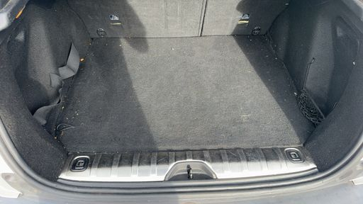Peugeot 2008 1.2 PureTech 110 EAT6 - Crossway – 2017 – 121979 km – Essence – Boîte Automatique — photo 28