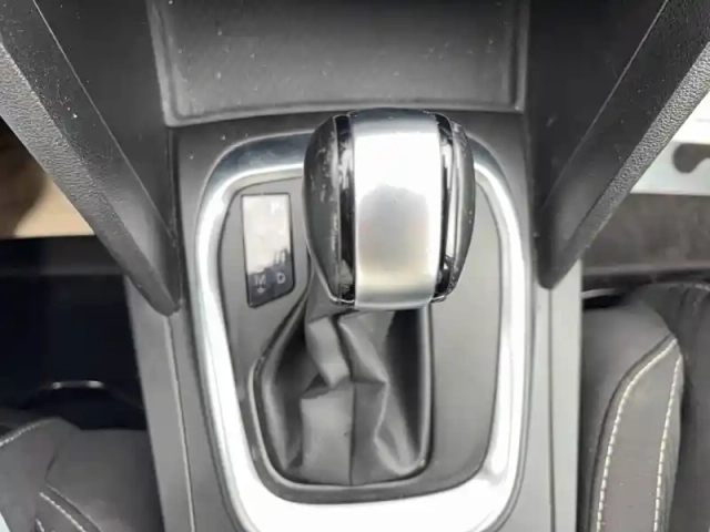 Renault Megane mégane iv estate blue dci 115 edc — photo 32