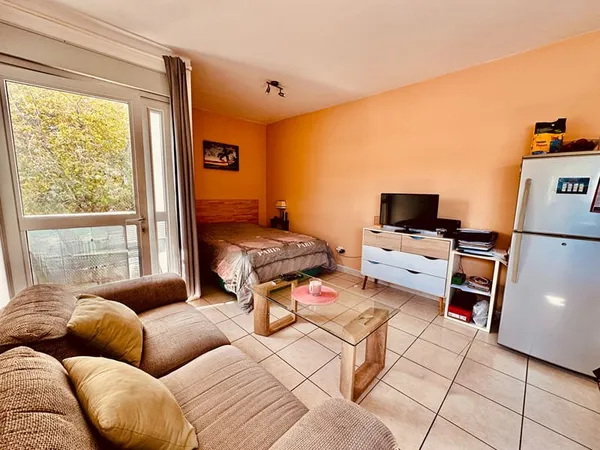 HERMITAGE CENTRE : APPARTEMENT T1 MEUBLÉ + PARKING SOUS-SOL