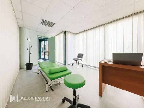Local commercial 2 pièces 57 m²