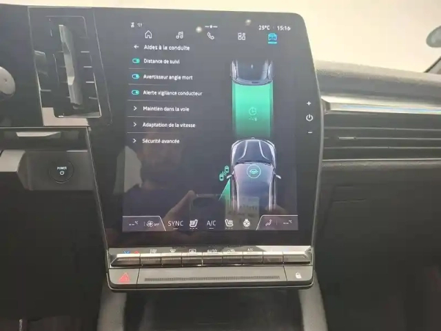 Renault Megane e-tech ev60 220 ch super charge — photo 26
