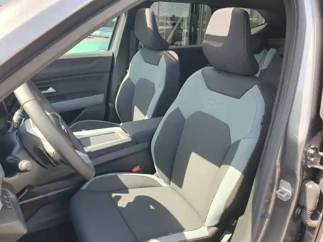 Dacia Bigster hybrid-g 150 4x4 — photo 3