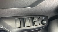 Toyota Yaris Cross 116h Design MY22 — photo 30
