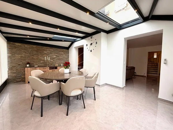 Maison 6 pièces 145 m²