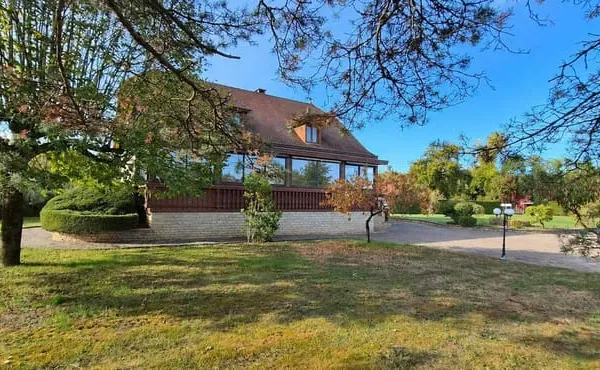 Maison 6 pièces 179 m²