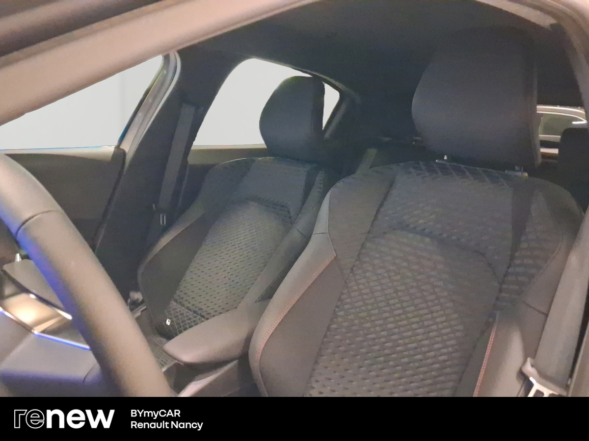 Renault Clio TCe 115 ch — photo 11