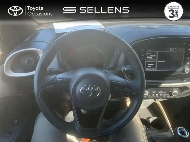 Toyota Aygo X 1.0 vvt-i 72ch design s-cvt my23 — photo 9