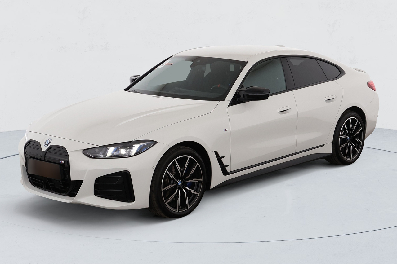 BMW I4 — photo 1