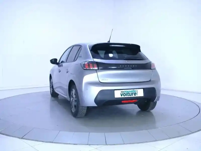 Peugeot 208 puretech 100 s&amp;s eat8 — photo 7