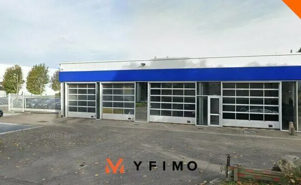 Local commercial 1800 m² BUCHELAY