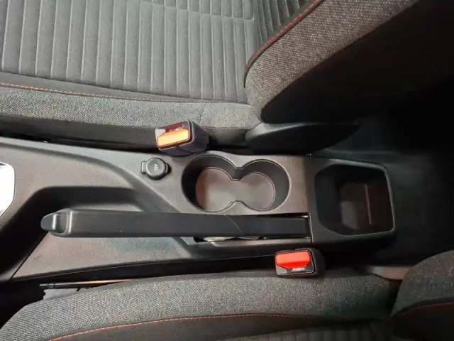 Peugeot 208 puretech 100 s&amp;s bvm6 — photo 34