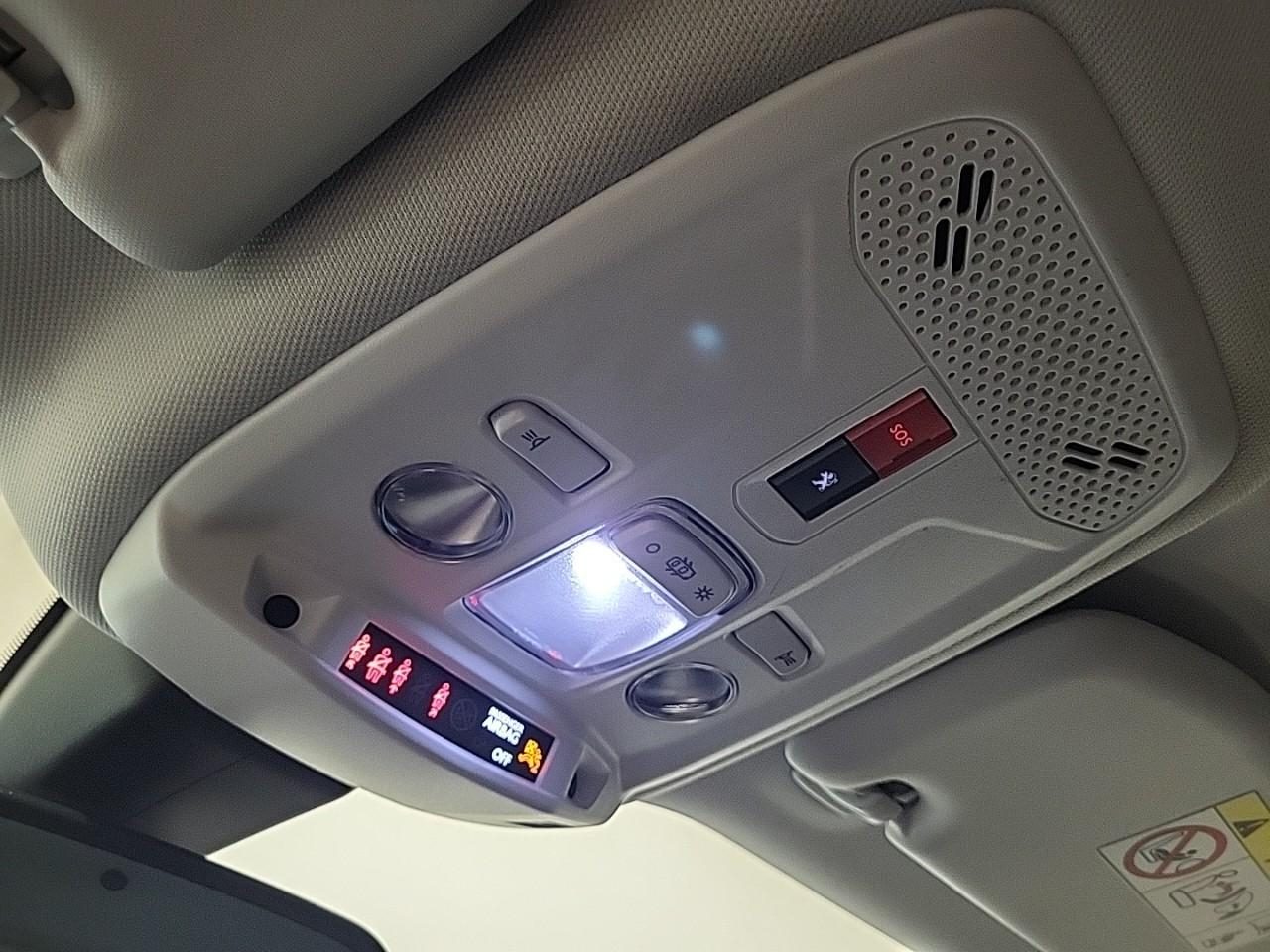 Peugeot 2008 bluehdi 130 s&s eat8 allure business — photo 24