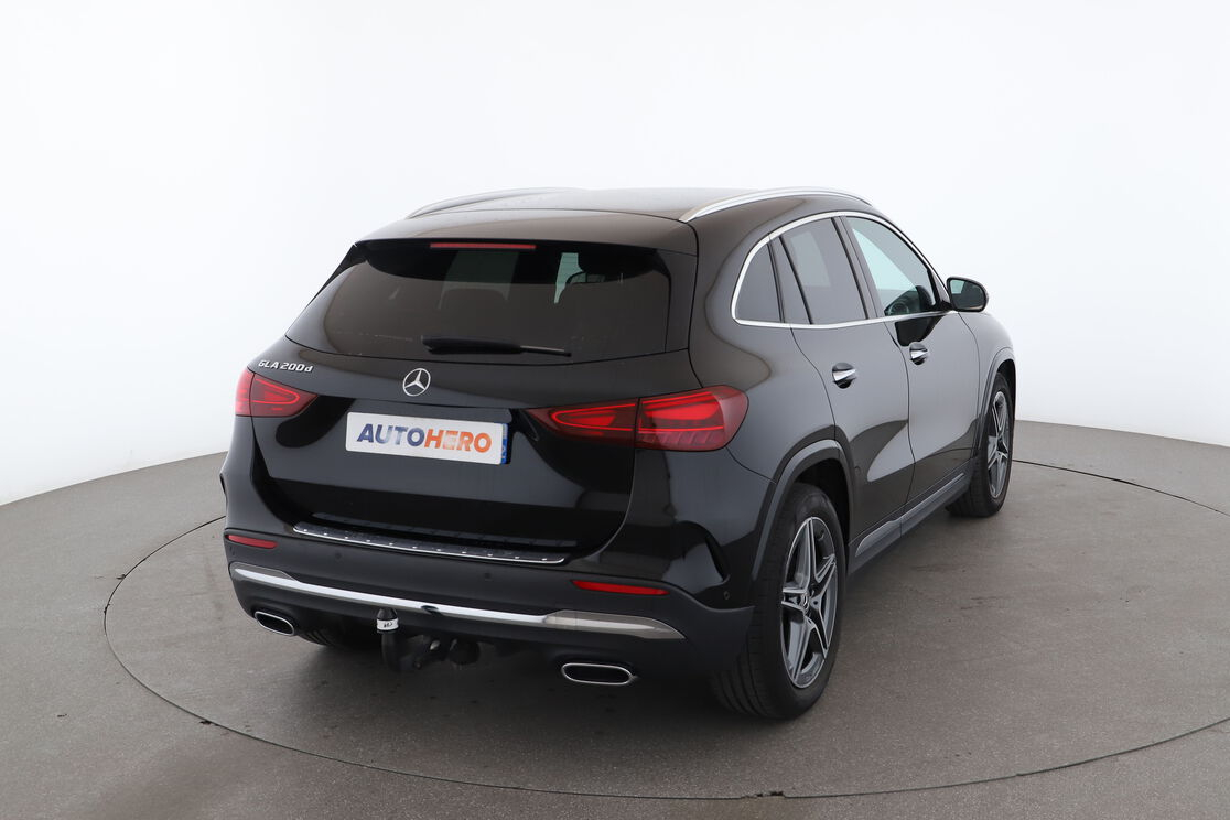 Mercedes-Benz GLA 200 d AMG Line DCT — photo 5