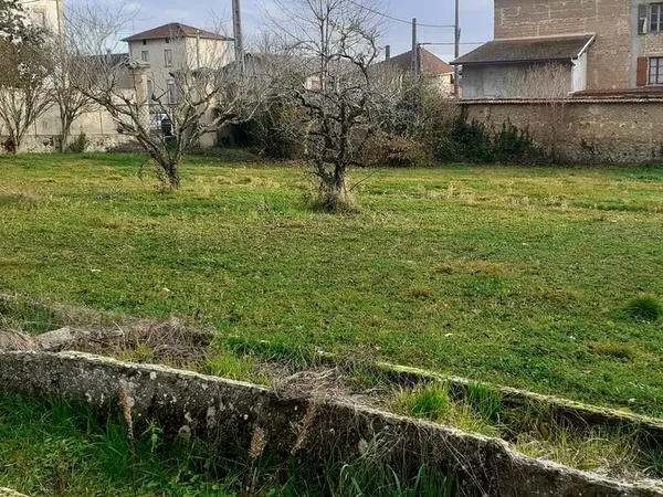 Terrain 700 m2 Beaurepaire
