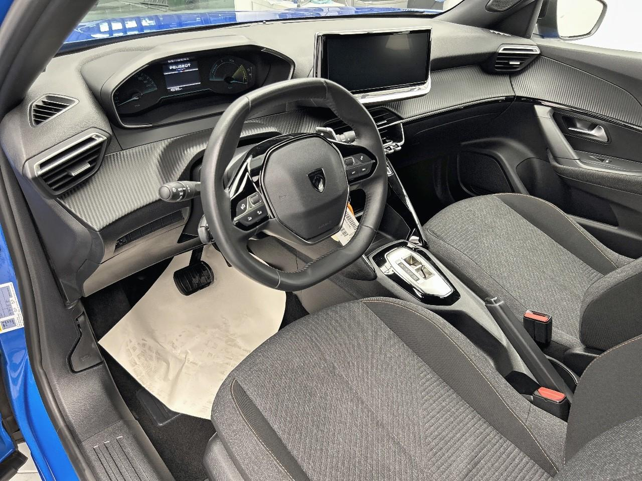Peugeot 2008 hybrid 136 e-dcs6 style — photo 9