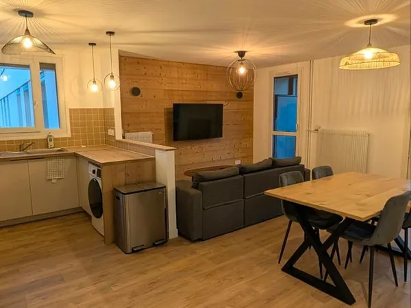 Colocation - 85m2- 4 chambres - rénové - balcon