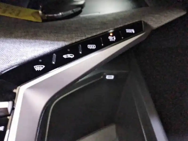 Peugeot 5008 hybrid 136 e-dcs6 — photo 92