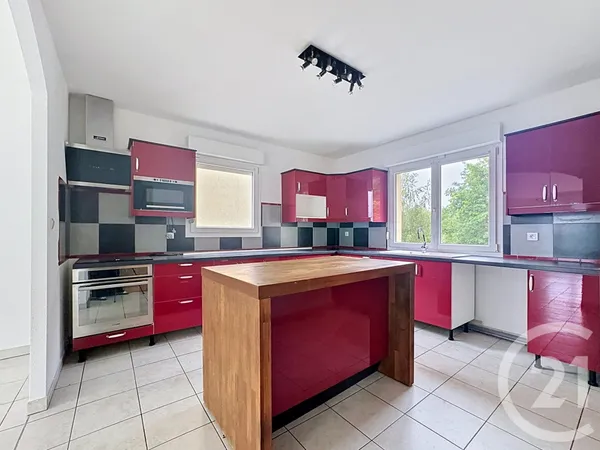 Maison 6 pièces 140 m²