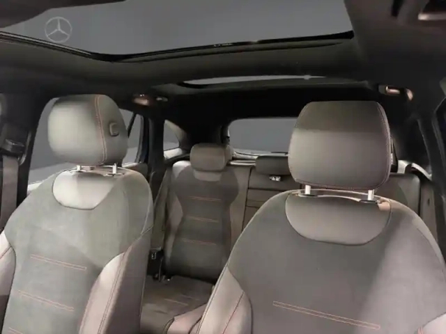 Mercedes Gla 200 d amg line — photo 15