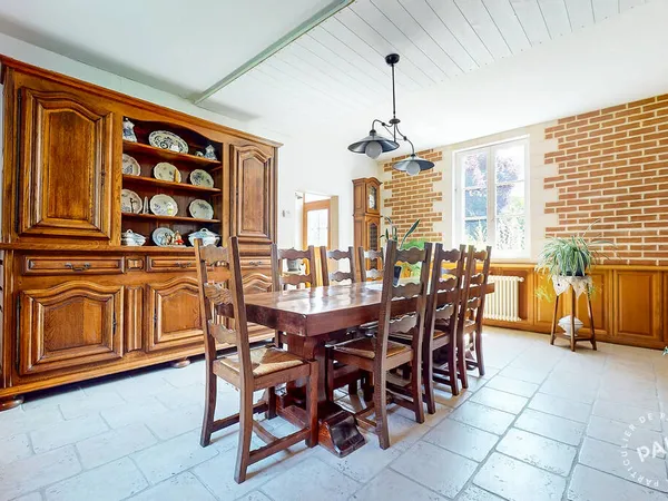 Maison 8 pièces 320 m²